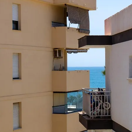 Victoria Playa Malaga Apartment